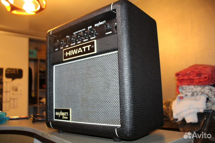 Гитарный комбоусилитель Hiwatt Maxwatt G15