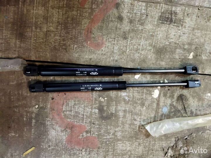 Газовые упоры багажника chery