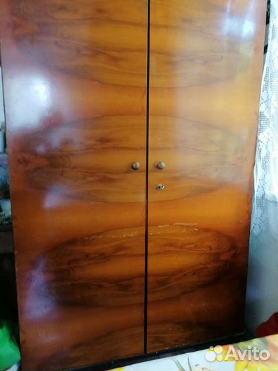 Шкаф нат. дерево