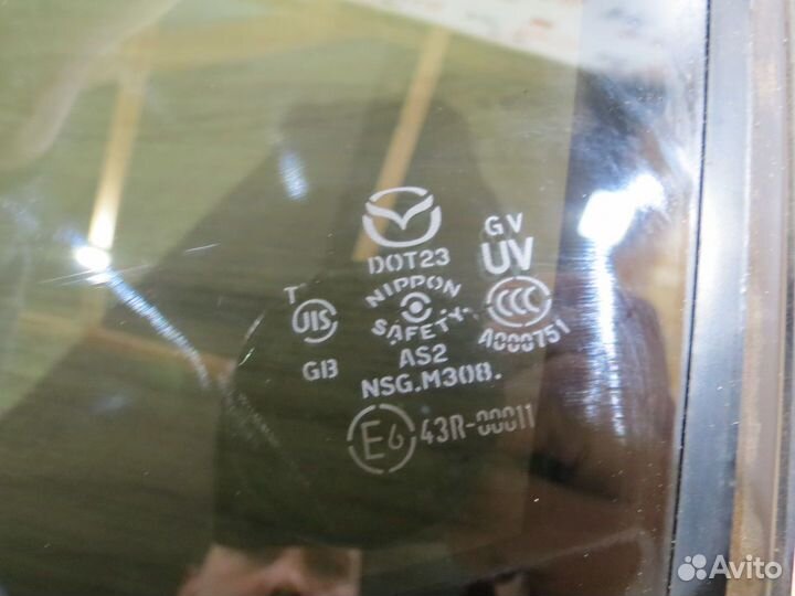 Форточка двери задней левой Mazda 6 GJ