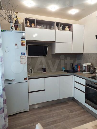 3-к. квартира, 79,1 м², 1/10 эт.