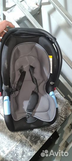 Детское автомобильное кресло