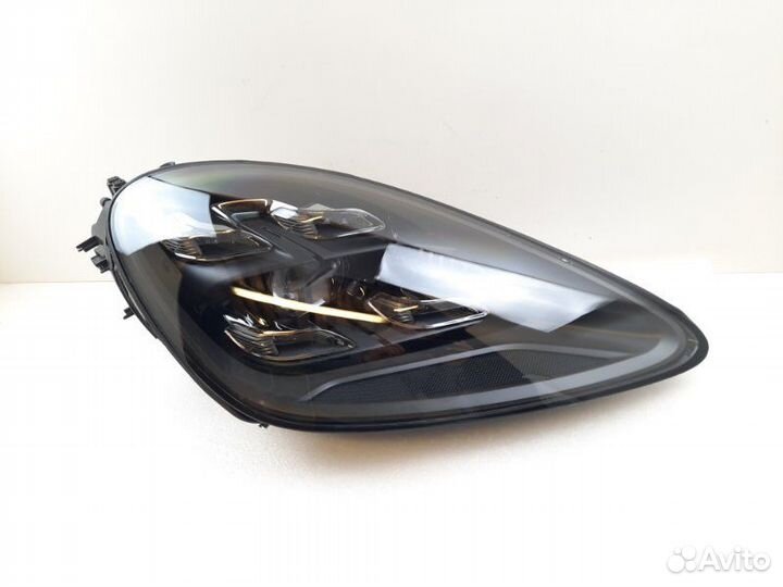 Фара правая Porsche Cayenne 3 2018-2022