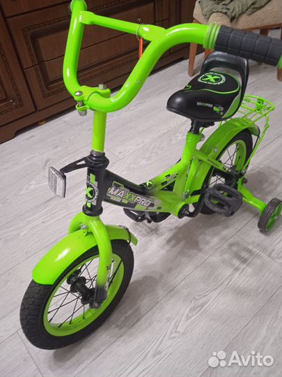 Велосипед 4х колесный детский