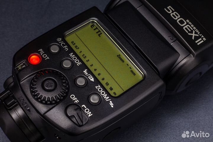 Вспышка Canon Speedlite 580EX II