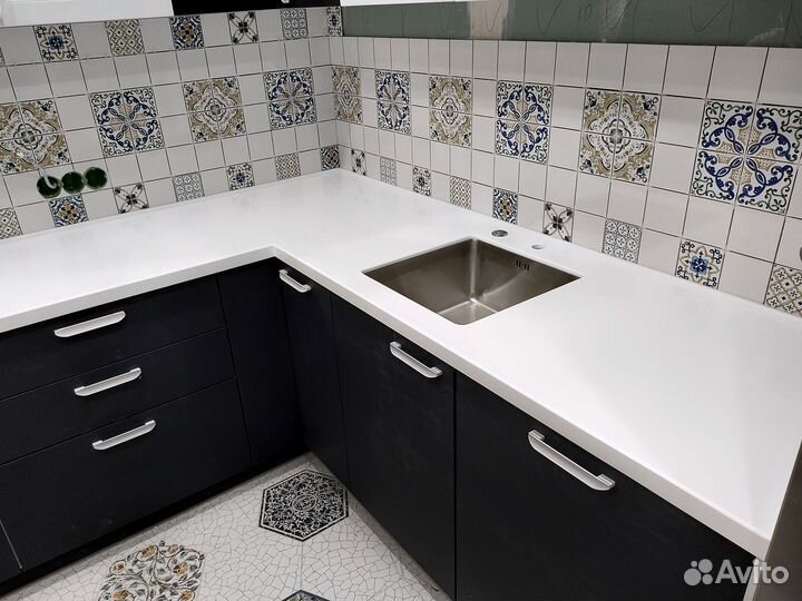 Столешница и кухонный остров из камня Staron м2/р