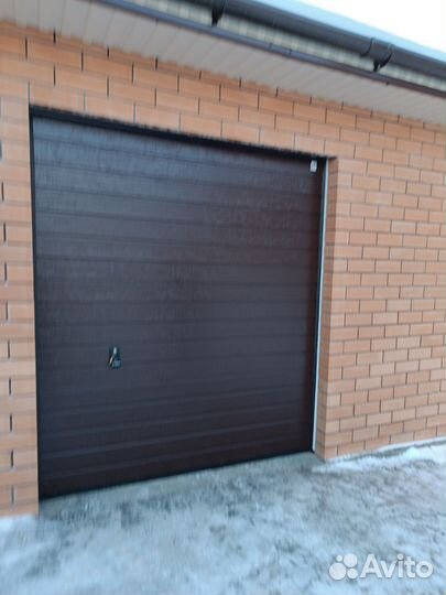 Гаражные ворота Alutech
