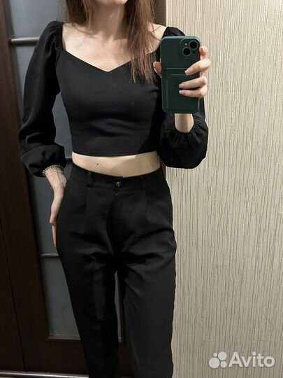 Кроп топ с длинным рукавом