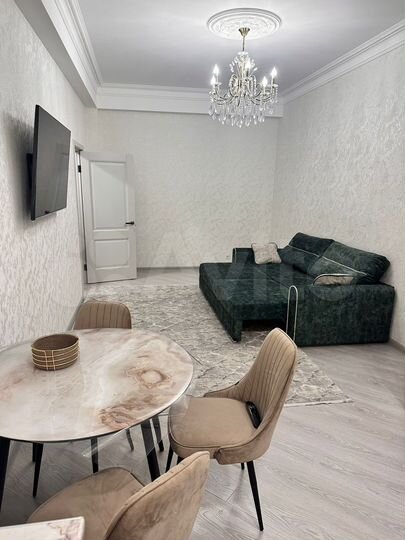 1-к. квартира, 60 м², 1/9 эт.