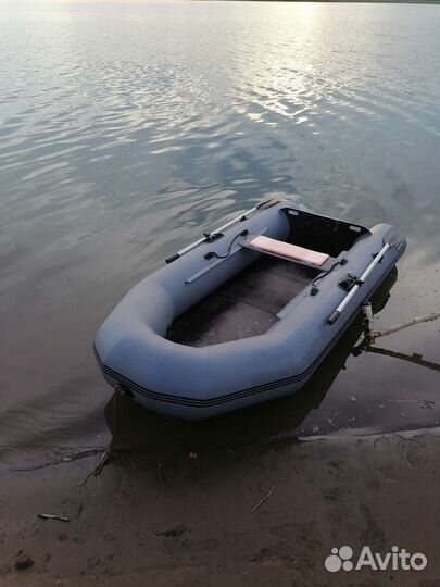 Продам лодку фрегат