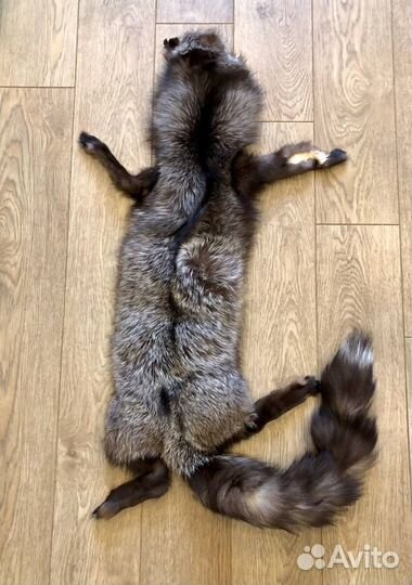 Шкуры норки и песца