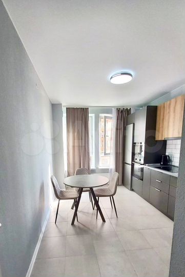 1-к. квартира, 42 м², 6/33 эт.