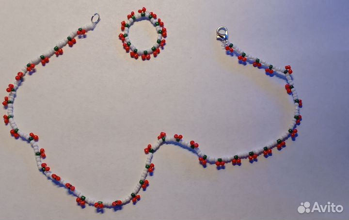 Украшение из бисера