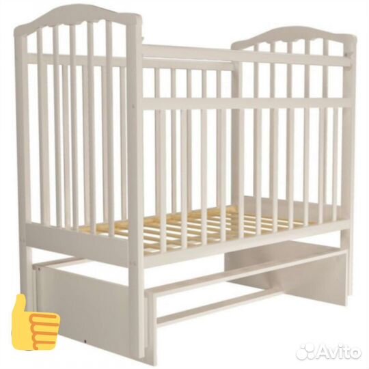 Детская кроватка с маятником