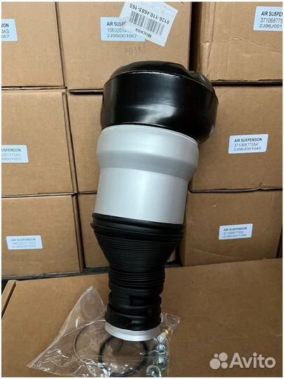 Пневмобаллон Mercedes W222 4matic передний