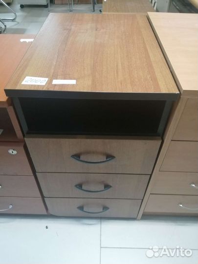 Тумба выкатная