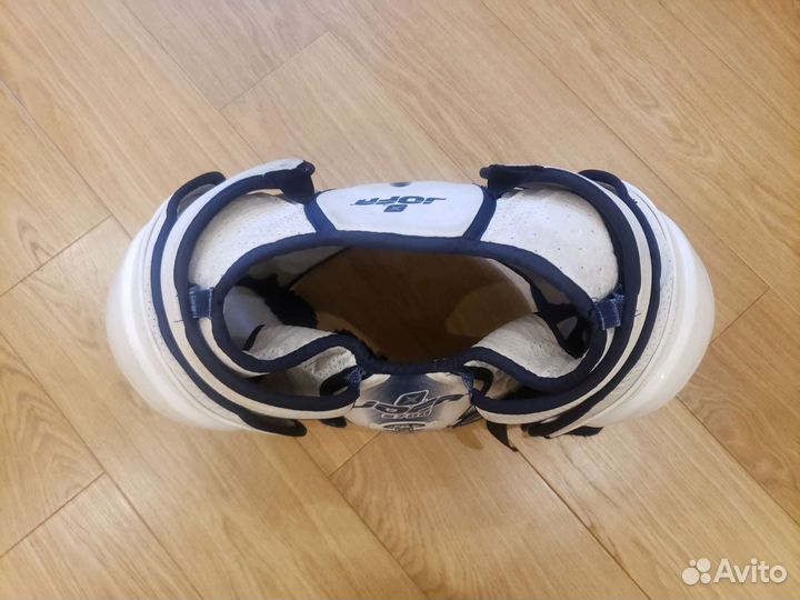 Нагрудник хоккейный