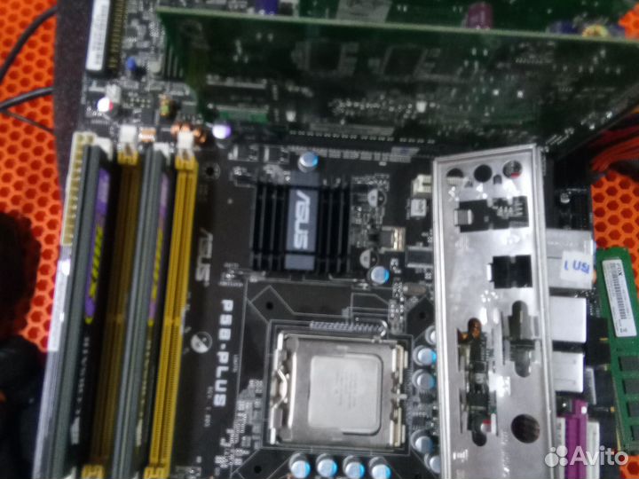 Материнская плата