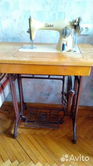 Швейная машина ножная Tikka (Тиккакости)