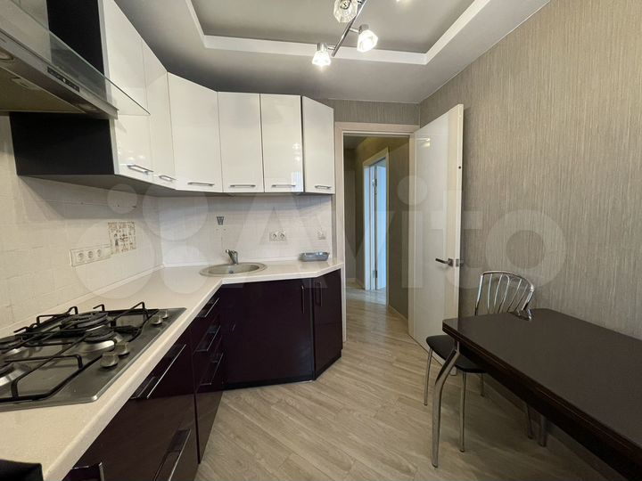 2-к. квартира, 62 м², 9/9 эт.