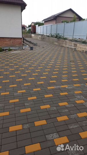 Подсобник на плитку тратуарную