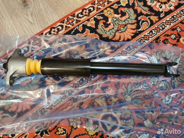 Амортизатор задний оригинал