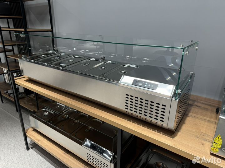 Холодильная витрина с гастроемкостями