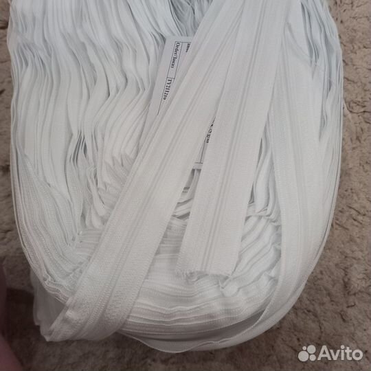 Молния рулонная номер 3 и бегунки 3