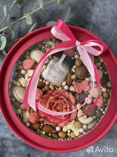 Подарочные наборы/боксы из сухофруктов и орехов