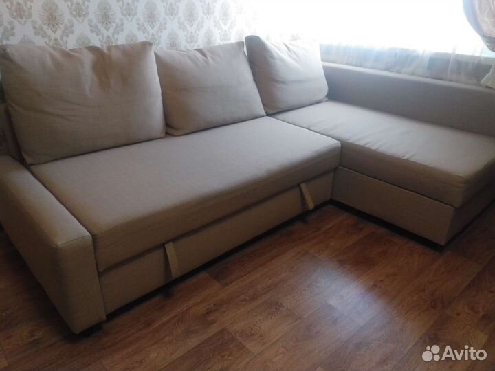 Угловой диван IKEA