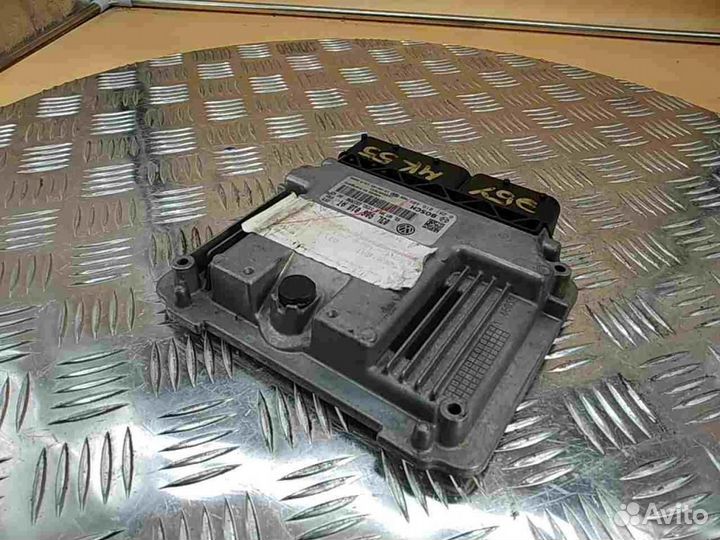 Блок управления двигателем Volkswagen Jetta