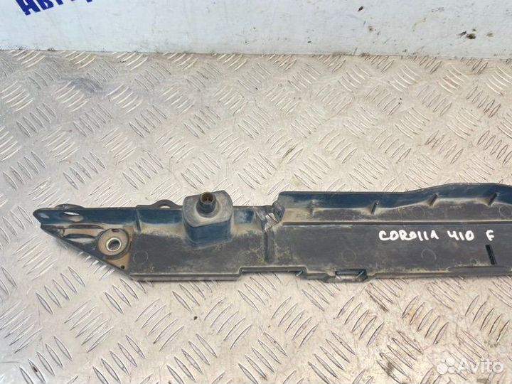 Кронштейн радиатора Toyota Corolla ZRE151L 1zrfe