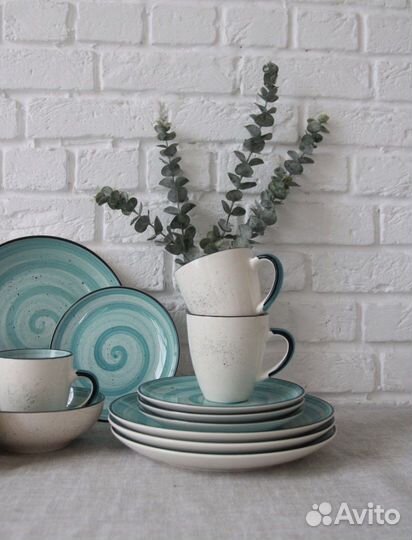 Набор столовой посуды на 4 персоны