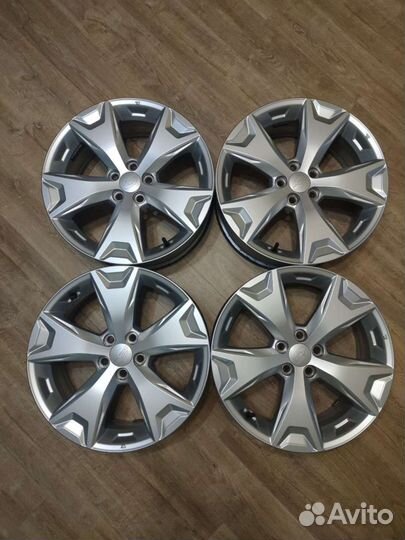 Диски литые R17 дюймов Subaru (17x7 J)