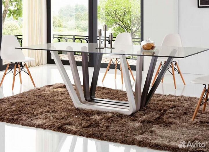 Белое стекло на стол