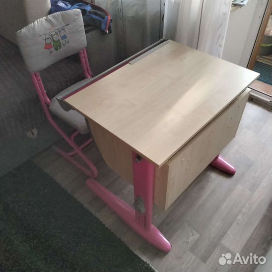 Растущая парта и стул деми