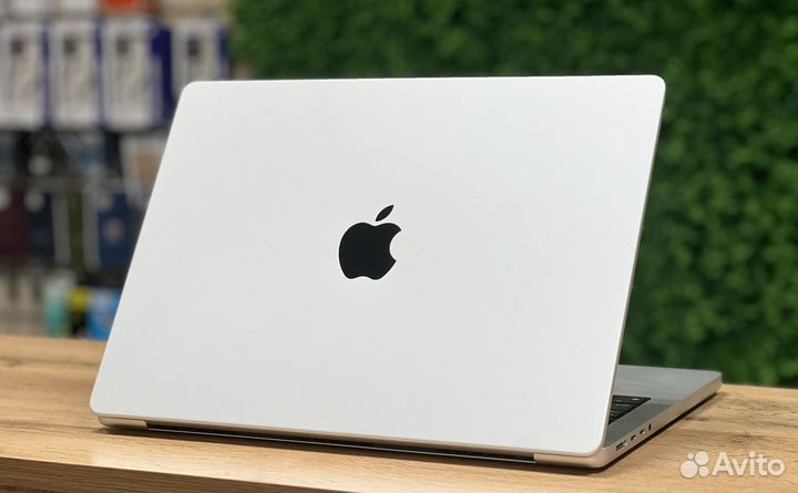 Apple MacBook Pro 14 (M1 Pro ) Silver, 16/512 Gb