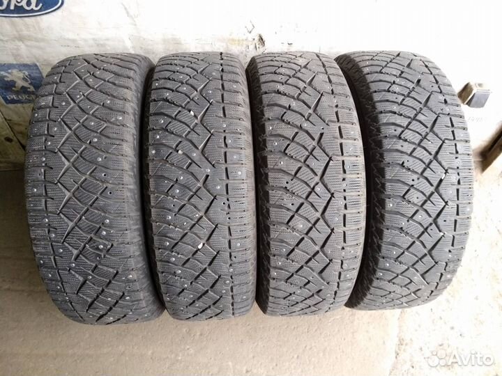 Nitto Therma Spike 235/65 R17 108T