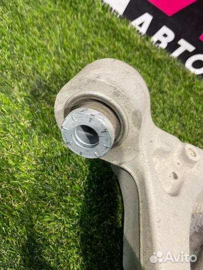 Рычаг задний левый нижний Ford Mustang