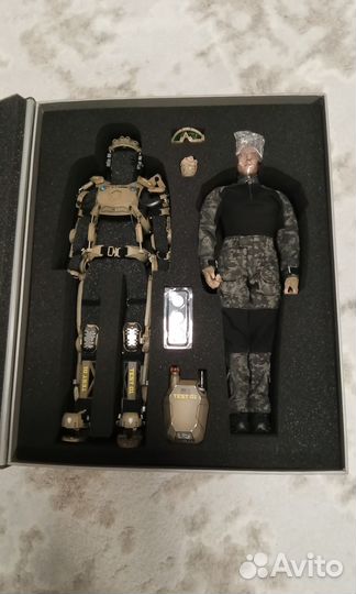 Фигурка 1/6