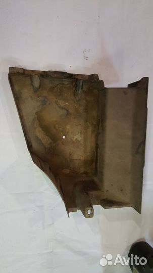 Защита бензонасоса мерседес w220 крышка 2204780037