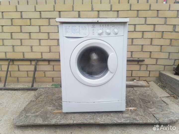 Стиральная машина indesit