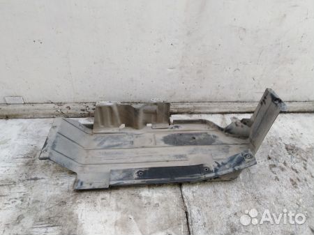 Защита бензобака 51718408767