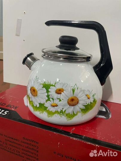 Чайник со свистком новый 3 литра