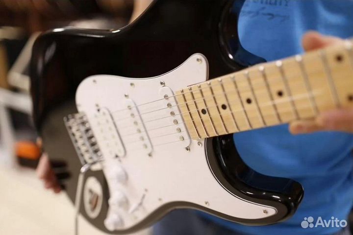 Электрогитара Fabio ST200 BK Черная Новая