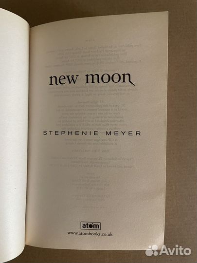 Stephenie Meyer New moon книга на английском