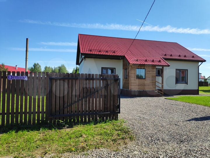 Коттедж 170 м² на участке 10 сот.