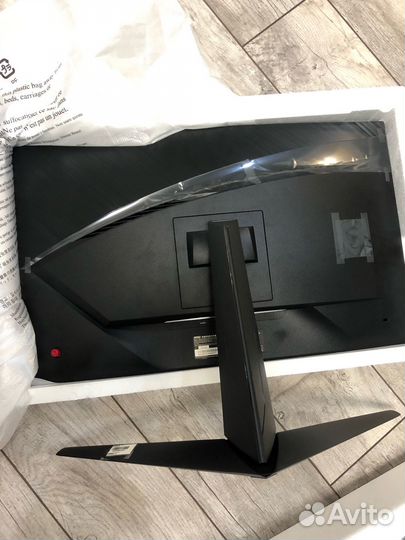 Монитор игровой MSI optix G24C6