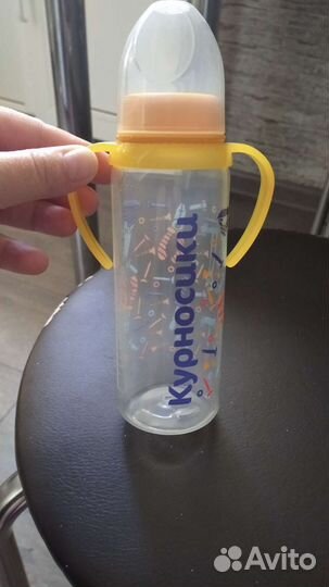 Бутылочка для кормления