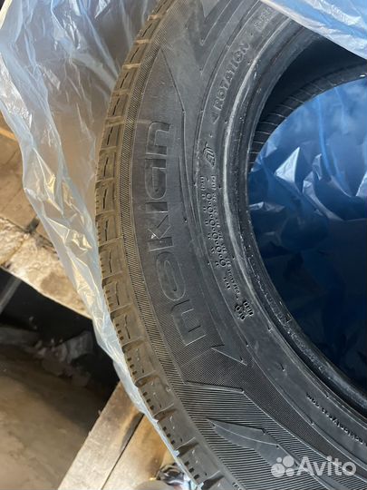 Nokian Tyres All Weather+ 215/65 R16